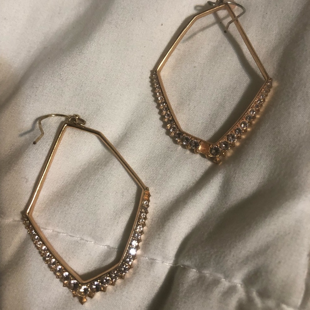 Kendra Scott gold earring
